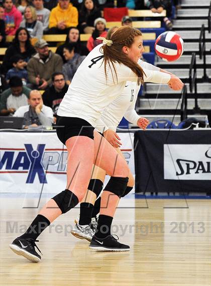 Thumbnail 2 in Santiago vs. Archbishop Mitty  (CIF State D2 Final) photogallery.
