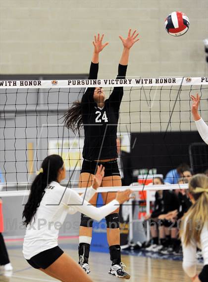 Thumbnail 3 in Santiago vs. Archbishop Mitty  (CIF State D2 Final) photogallery.