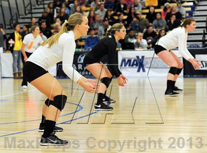 Thumbnail 3 in Santiago vs. Archbishop Mitty  (CIF State D2 Final) photogallery.