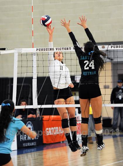 Thumbnail 1 in Santiago vs. Archbishop Mitty  (CIF State D2 Final) photogallery.