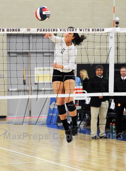 Thumbnail 1 in Santiago vs. Archbishop Mitty  (CIF State D2 Final) photogallery.