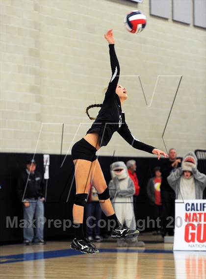 Thumbnail 1 in Santiago vs. Archbishop Mitty  (CIF State D2 Final) photogallery.