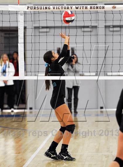 Thumbnail 3 in Santiago vs. Archbishop Mitty  (CIF State D2 Final) photogallery.