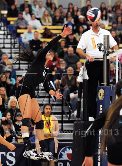 Thumbnail 1 in Santiago vs. Archbishop Mitty  (CIF State D2 Final) photogallery.