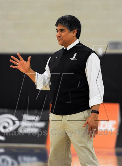 Thumbnail 2 in Santiago vs. Archbishop Mitty  (CIF State D2 Final) photogallery.