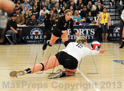 Thumbnail 3 in Santiago vs. Archbishop Mitty  (CIF State D2 Final) photogallery.