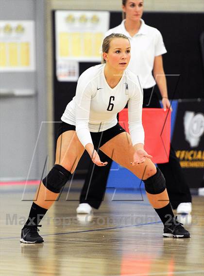 Thumbnail 3 in Santiago vs. Archbishop Mitty  (CIF State D2 Final) photogallery.