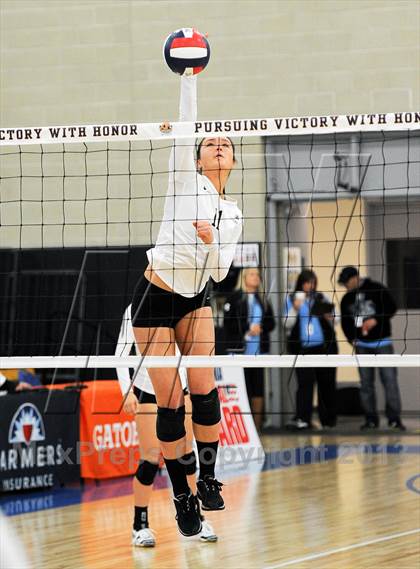 Thumbnail 3 in Santiago vs. Archbishop Mitty  (CIF State D2 Final) photogallery.