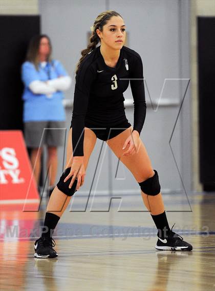 Thumbnail 2 in Santiago vs. Archbishop Mitty  (CIF State D2 Final) photogallery.