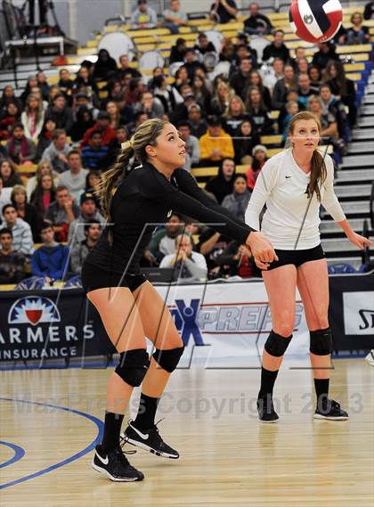 Thumbnail 3 in Santiago vs. Archbishop Mitty  (CIF State D2 Final) photogallery.