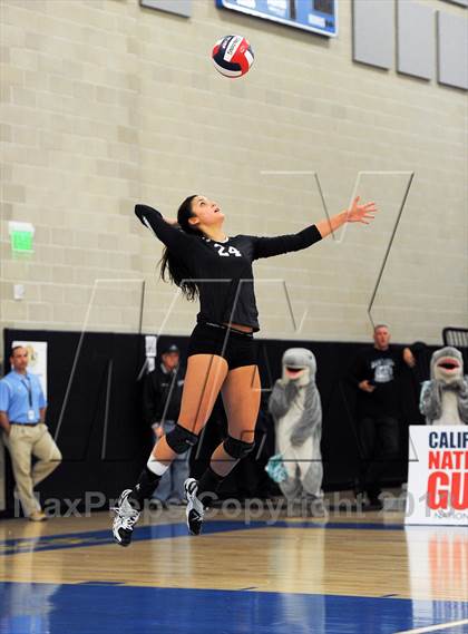 Thumbnail 3 in Santiago vs. Archbishop Mitty  (CIF State D2 Final) photogallery.