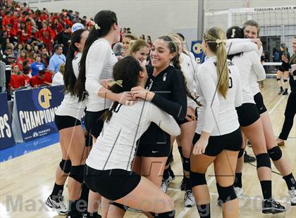 Thumbnail 1 in Santiago vs. Archbishop Mitty  (CIF State D2 Final) photogallery.