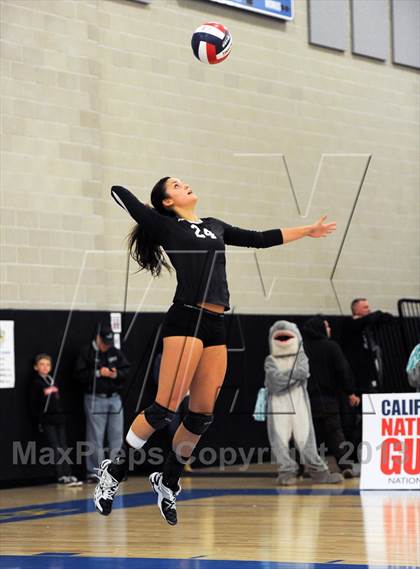 Thumbnail 1 in Santiago vs. Archbishop Mitty  (CIF State D2 Final) photogallery.