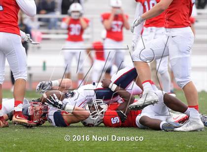 Thumbnail 3 in St. Ignatius vs. Campolindo photogallery.