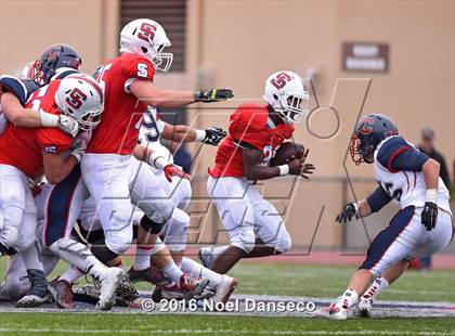 Thumbnail 3 in St. Ignatius vs. Campolindo photogallery.
