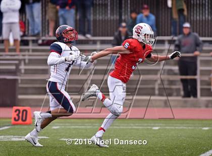 Thumbnail 3 in St. Ignatius vs. Campolindo photogallery.