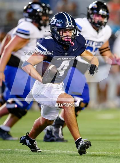 Thumbnail 3 in College Park vs New Caney photogallery.