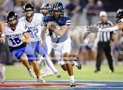Thumbnail 1 in College Park vs New Caney photogallery.