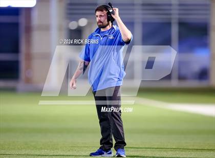 Thumbnail 3 in College Park vs New Caney photogallery.
