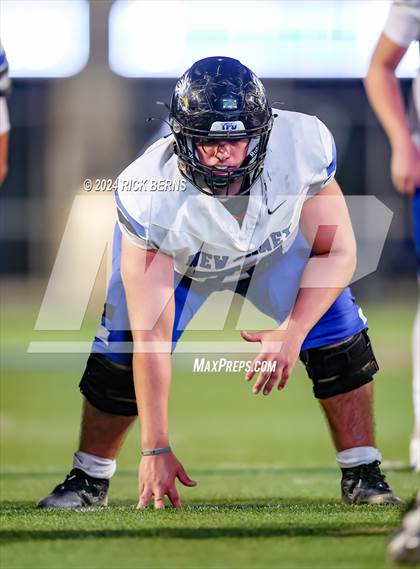 Thumbnail 1 in College Park vs New Caney photogallery.