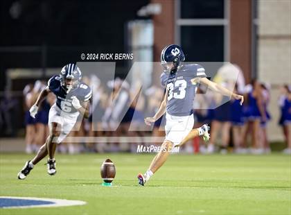 Thumbnail 1 in College Park vs New Caney photogallery.