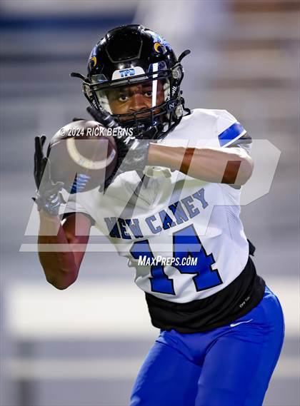 Thumbnail 2 in College Park vs New Caney photogallery.
