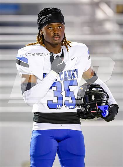 Thumbnail 2 in College Park vs New Caney photogallery.