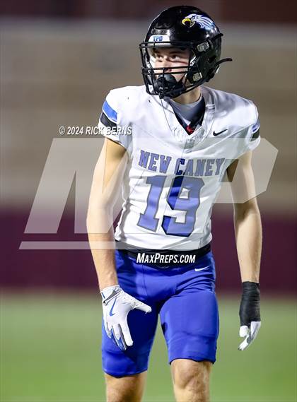 Thumbnail 2 in College Park vs New Caney photogallery.
