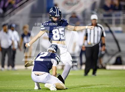 Thumbnail 3 in College Park vs New Caney photogallery.