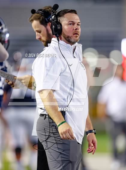 Thumbnail 3 in College Park vs New Caney photogallery.