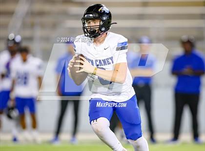 Thumbnail 3 in College Park vs New Caney photogallery.