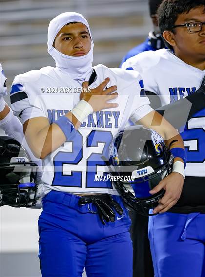 Thumbnail 1 in College Park vs New Caney photogallery.