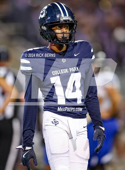 Thumbnail 1 in College Park vs New Caney photogallery.