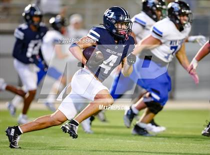 Thumbnail 2 in College Park vs New Caney photogallery.