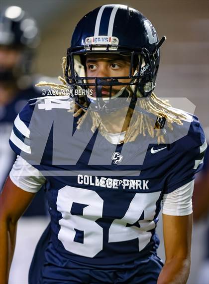 Thumbnail 1 in College Park vs New Caney photogallery.