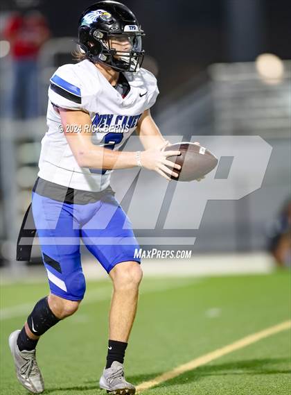 Thumbnail 3 in College Park vs New Caney photogallery.