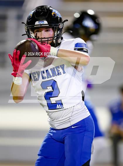 Thumbnail 2 in College Park vs New Caney photogallery.