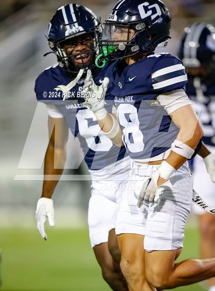 Thumbnail 1 in College Park vs New Caney photogallery.
