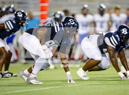 Thumbnail 1 in College Park vs New Caney photogallery.