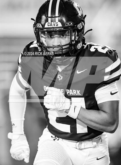 Thumbnail 2 in College Park vs New Caney photogallery.