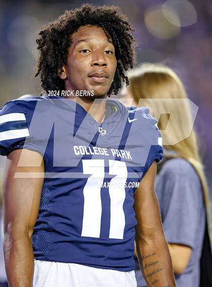 Thumbnail 1 in College Park vs New Caney photogallery.