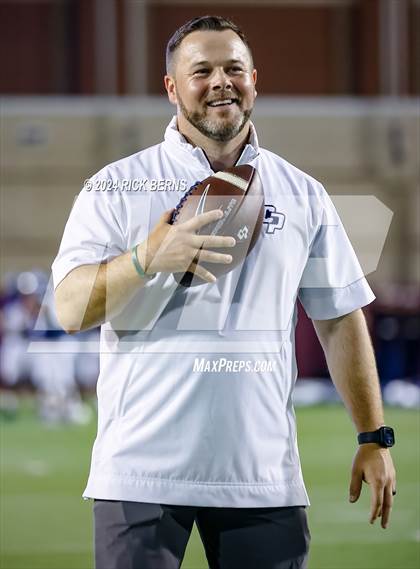 Thumbnail 1 in College Park vs New Caney photogallery.