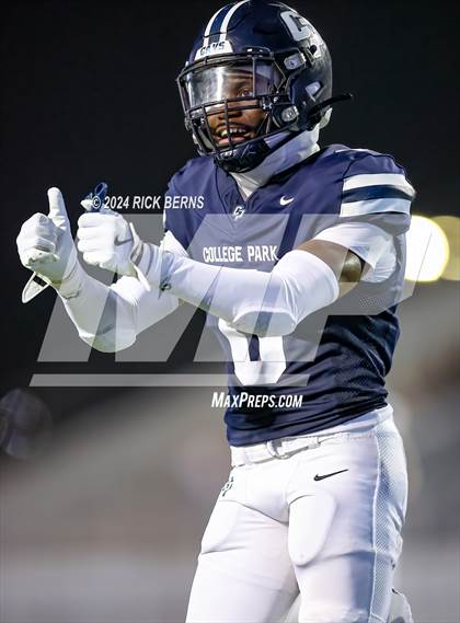 Thumbnail 2 in College Park vs New Caney photogallery.