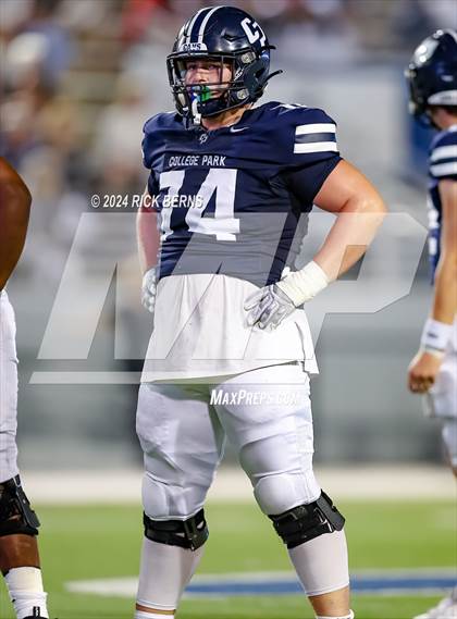 Thumbnail 1 in College Park vs New Caney photogallery.