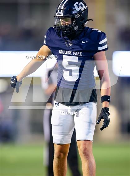 Thumbnail 3 in College Park vs New Caney photogallery.