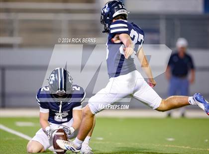 Thumbnail 3 in College Park vs New Caney photogallery.
