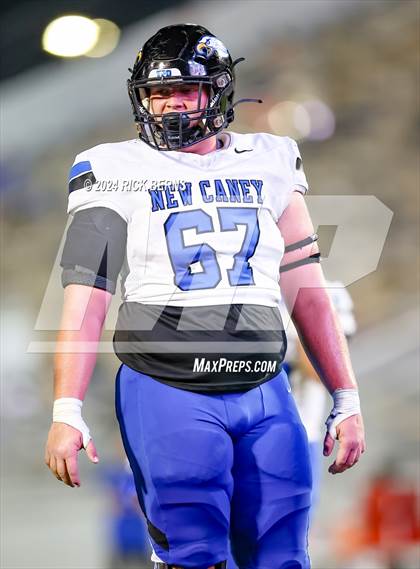 Thumbnail 1 in College Park vs New Caney photogallery.
