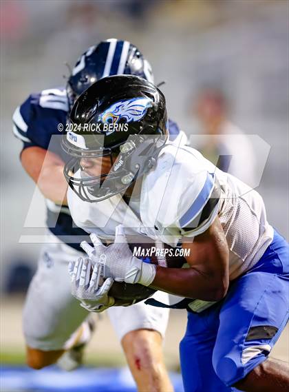 Thumbnail 1 in College Park vs New Caney photogallery.