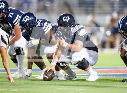 Thumbnail 2 in College Park vs New Caney photogallery.