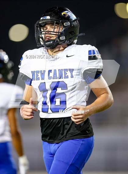 Thumbnail 3 in College Park vs New Caney photogallery.